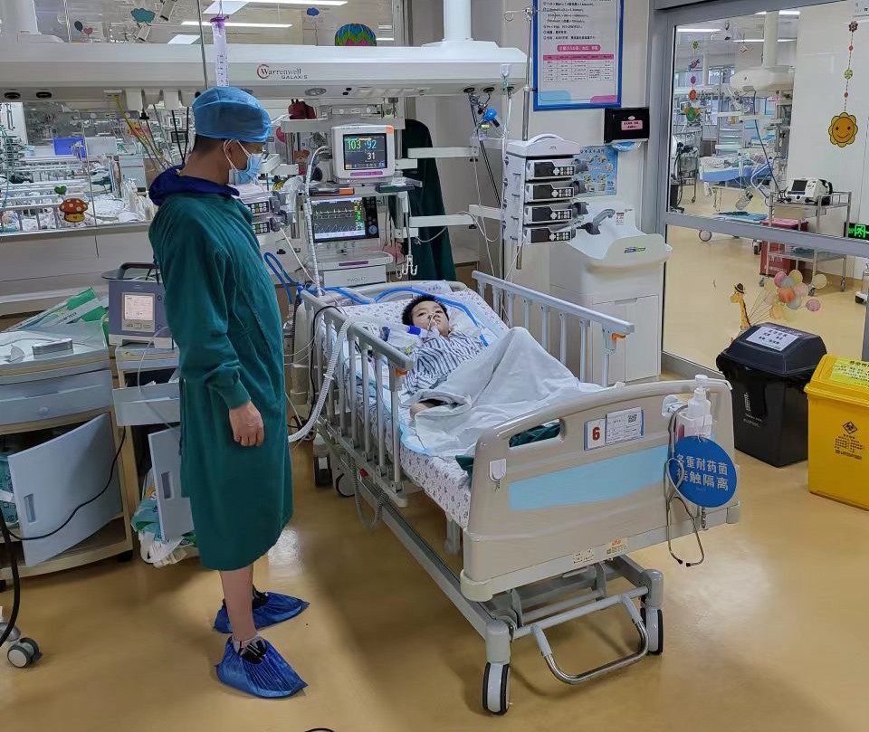 根河市跨省救护车出租公司